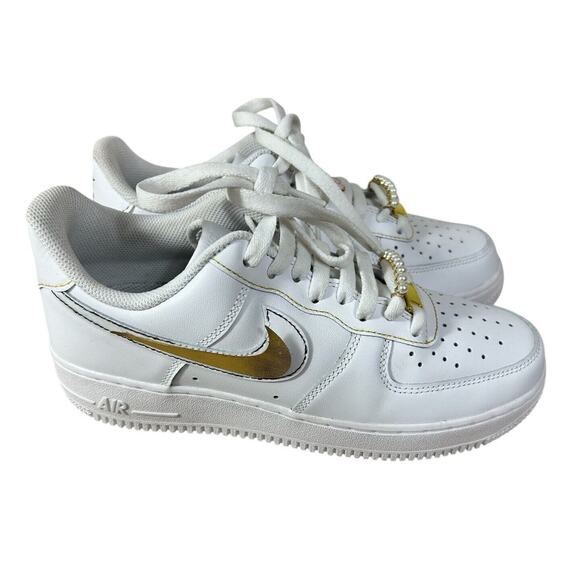 Nike Air Force 1 Low \'07 White Women\'s Sneakers Size 9 CW2288-111 Men’s Size 7.5 main image 9